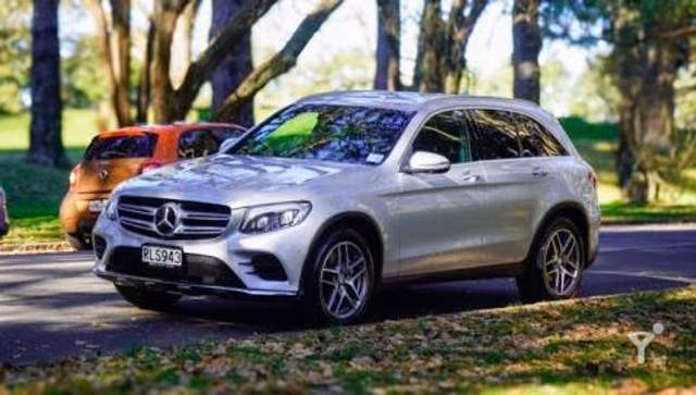 2016 Mercedes-Benz GLC 250 4Matic AMG Line